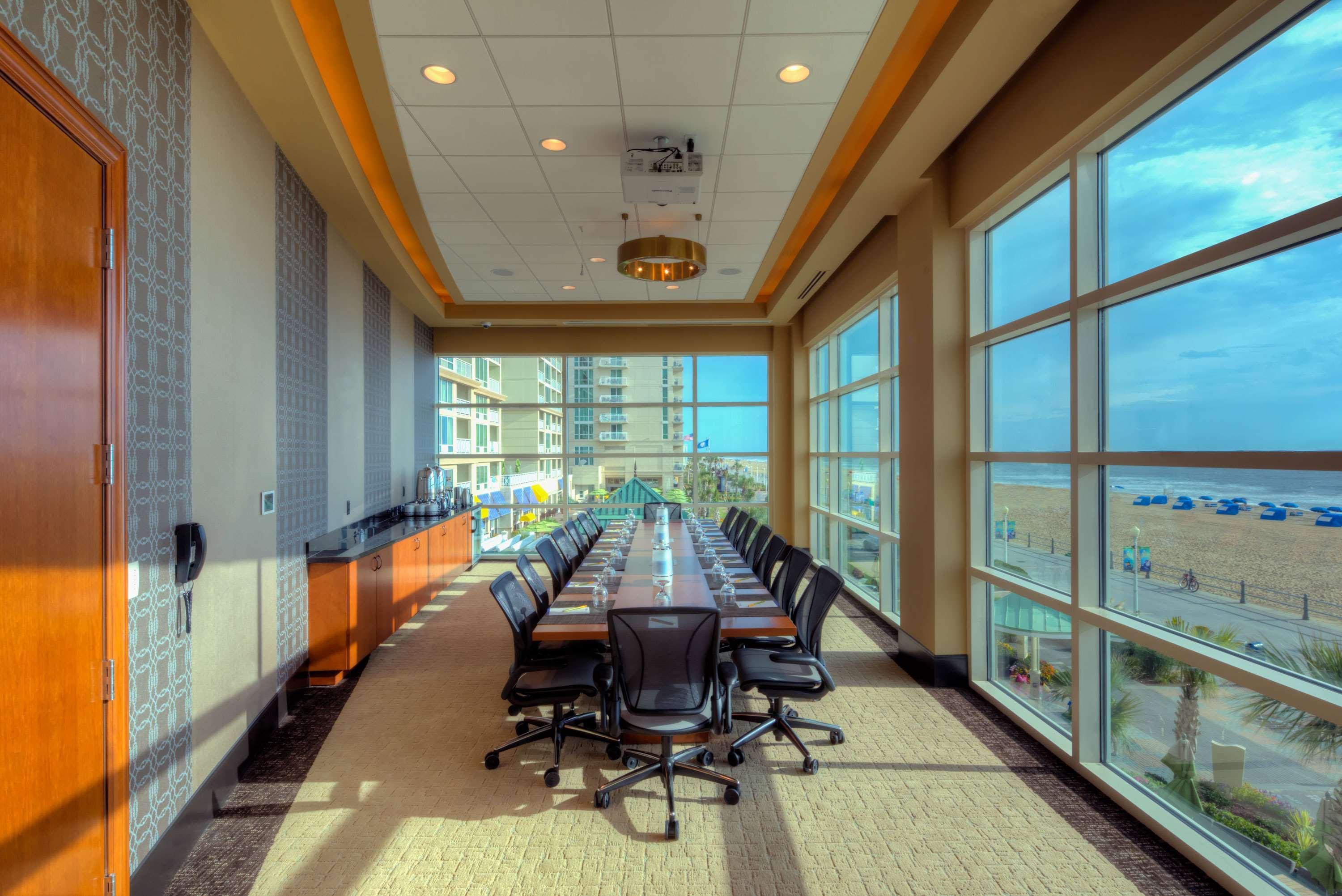 Hilton Garden Inn Virginia Beach Oceanfront Esterno foto