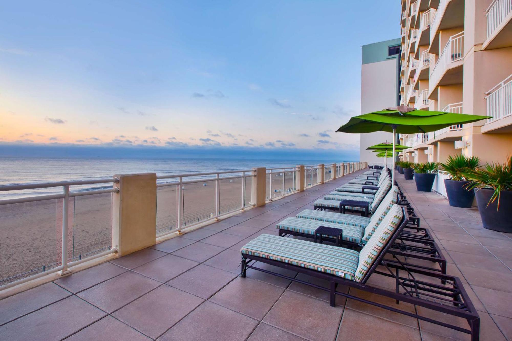 Hilton Garden Inn Virginia Beach Oceanfront Esterno foto